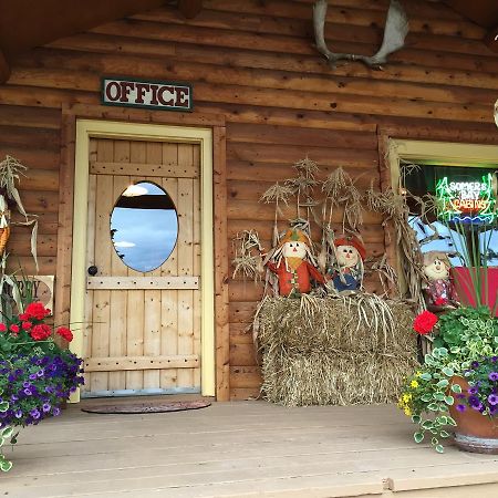 מלון Somers Bay Log Cabin Lodging מראה חיצוני תמונה